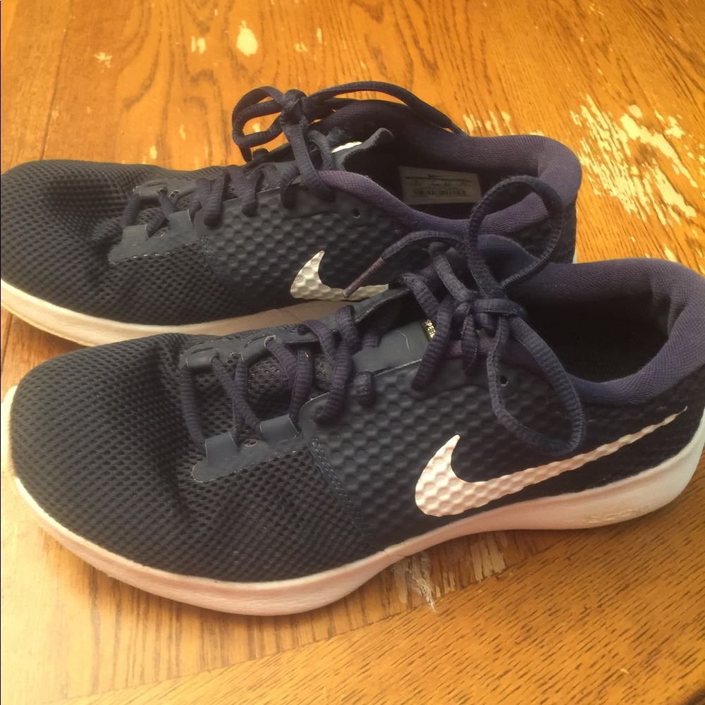 Navy Nike running Shoes